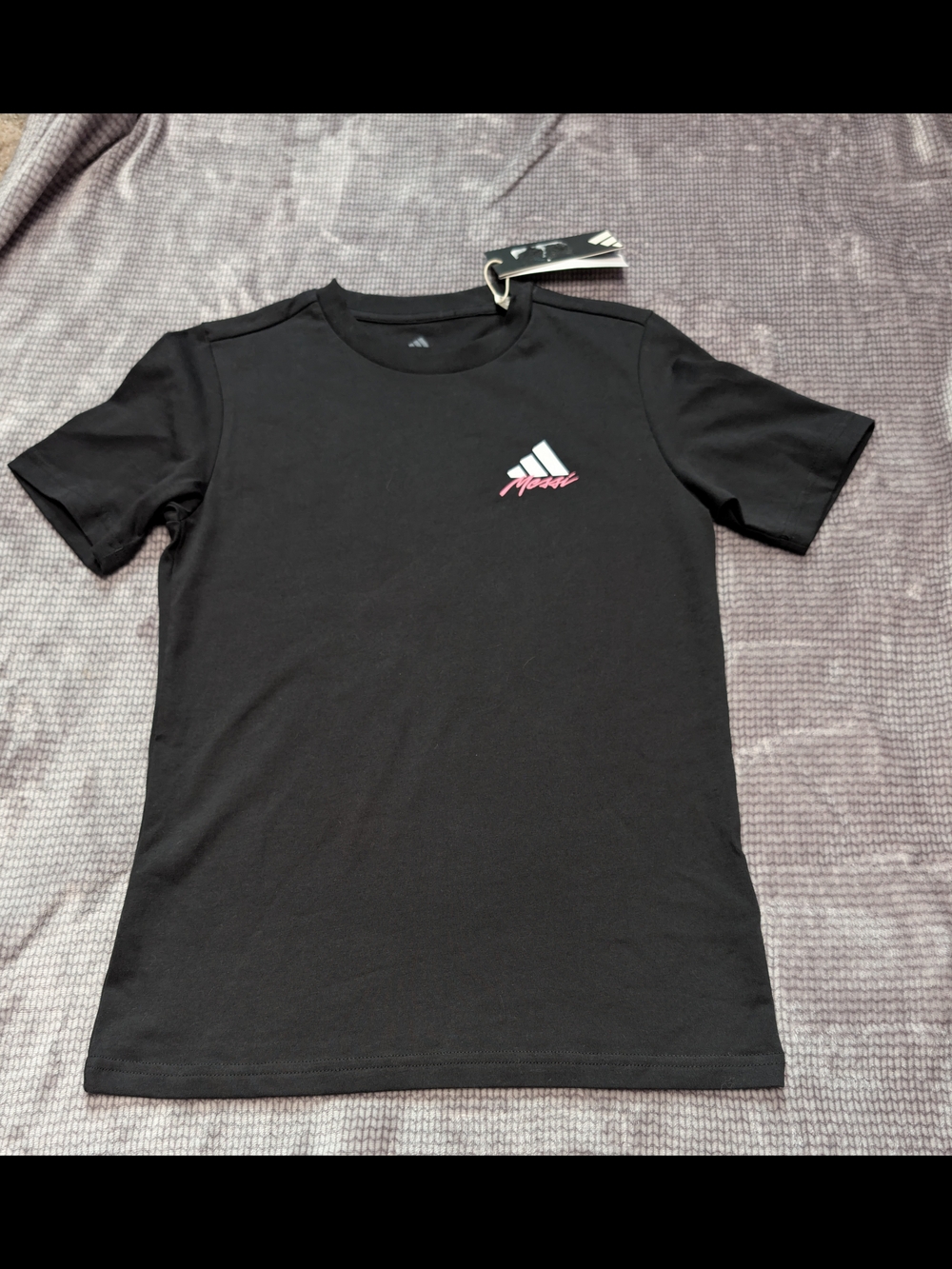 Adidas Messi Black T-Shirt with Small White & Pink Logo Sz: M NWT